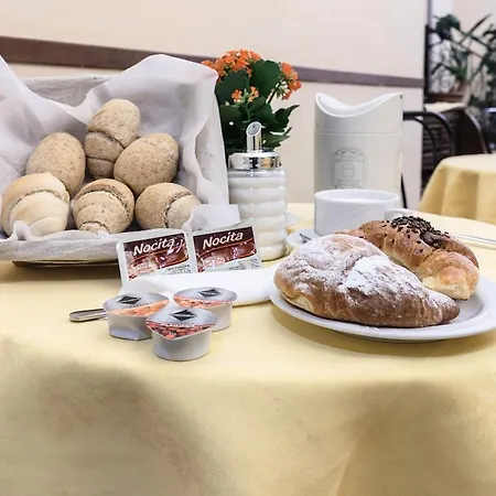 모니카 2* 피렌체